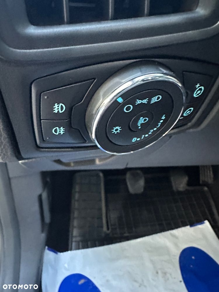 Ford Focus 1.6 Trend Sport - 30