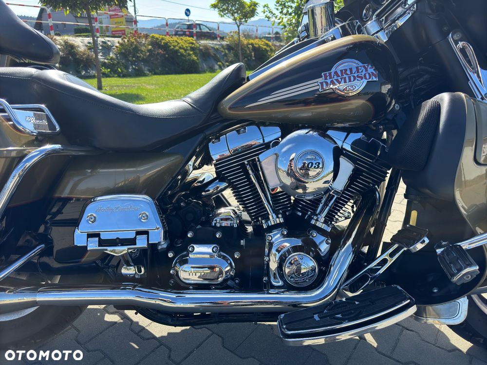 Harley-Davidson Touring Electra Glide - 14