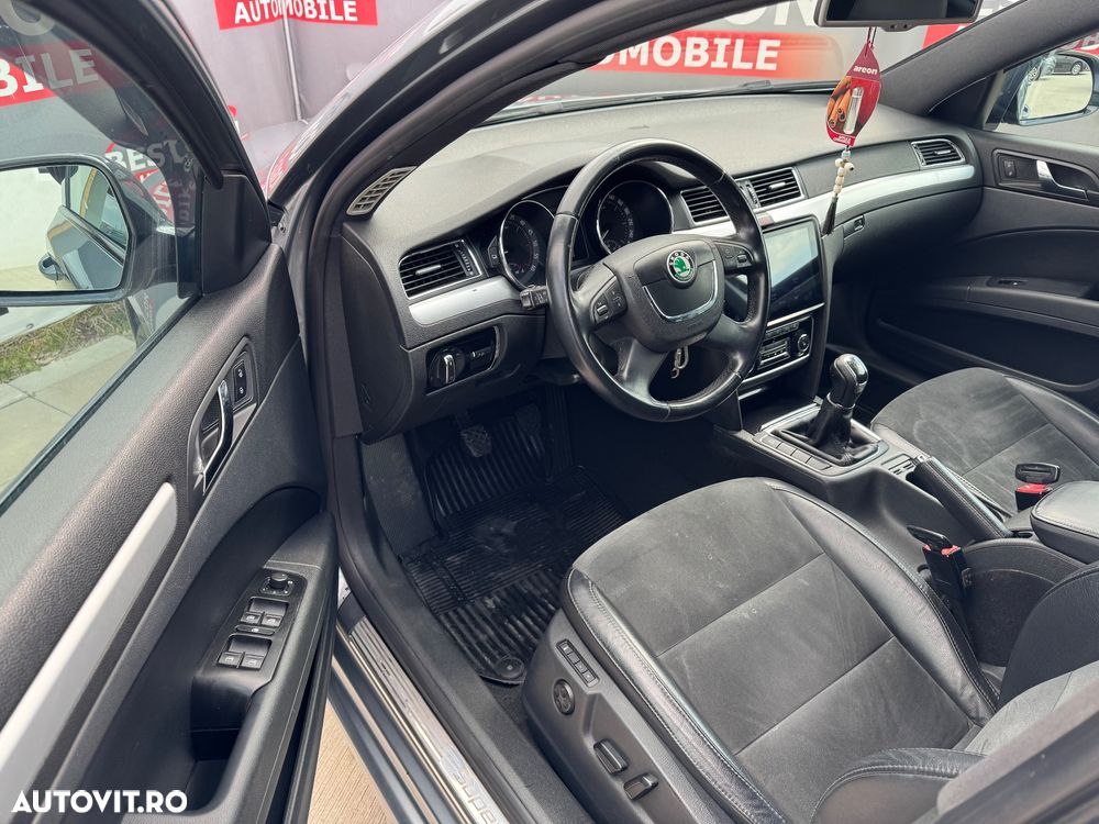 Skoda Superb 2.0 TDI Elegance - 5