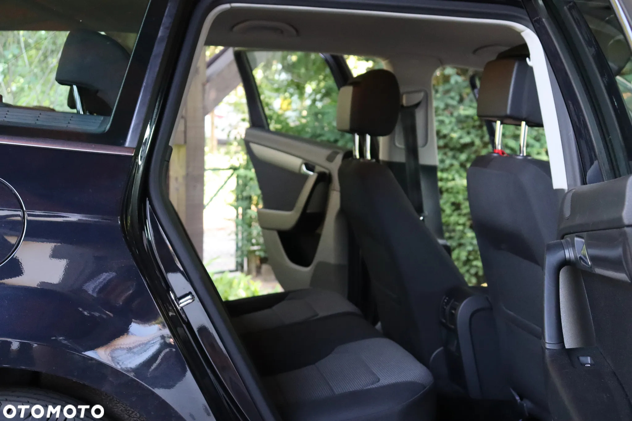 Volkswagen Passat 2.0 TDI Comfortline - 14