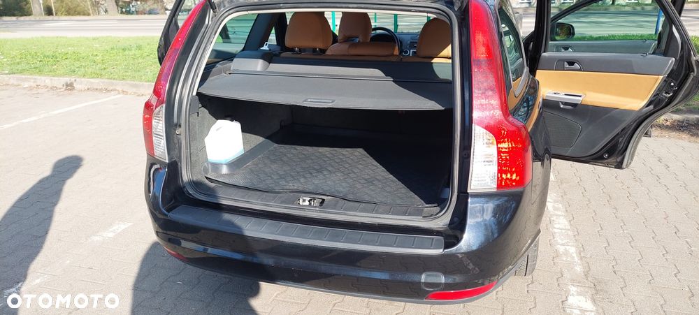 Volvo V50 1.6D - 15