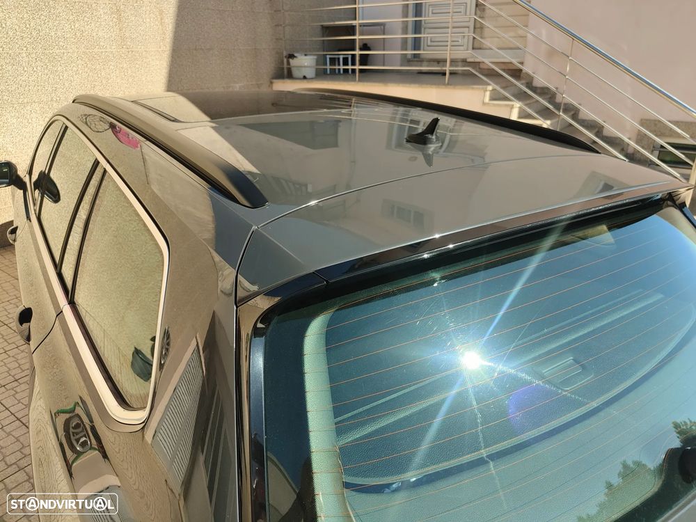VW Passat Variant 2.0 TDI R-Line DSG - 17