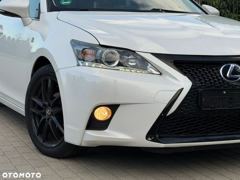 Lexus CT 200h Prestige - 27