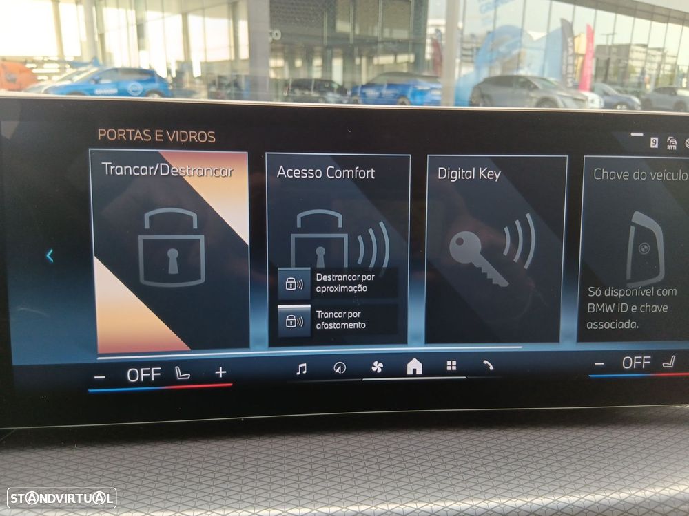 BMW 330 e Pack Desportivo M Auto - 25