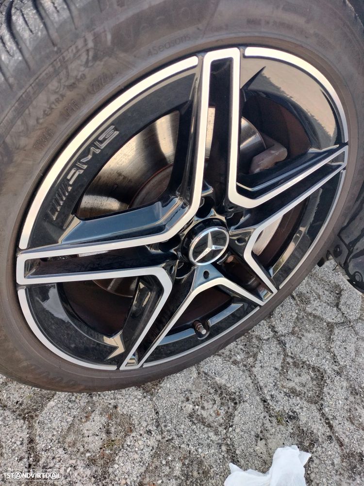 Mercedes-Benz CLA 250 e Shooting Brake AMG Line - 4