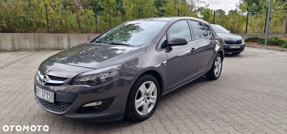 Opel Astra IV 1.7 CDTI Cosmo - 1