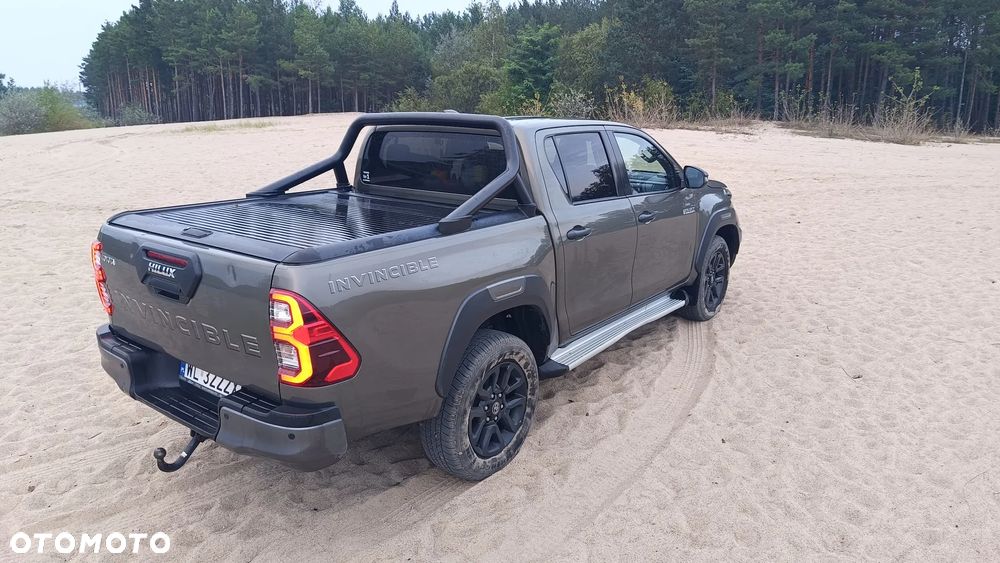 Toyota Hilux 2.8 D-4D Double Cab Invincible Sport 4x4 - 15