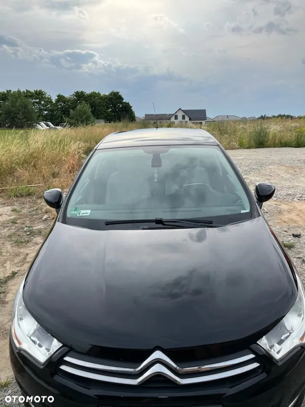 Citroën C4 e-HDi 115 Exclusive - 3
