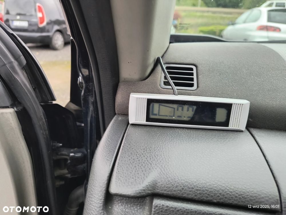 Nissan X-Trail 2.2 dCi Sport - 20