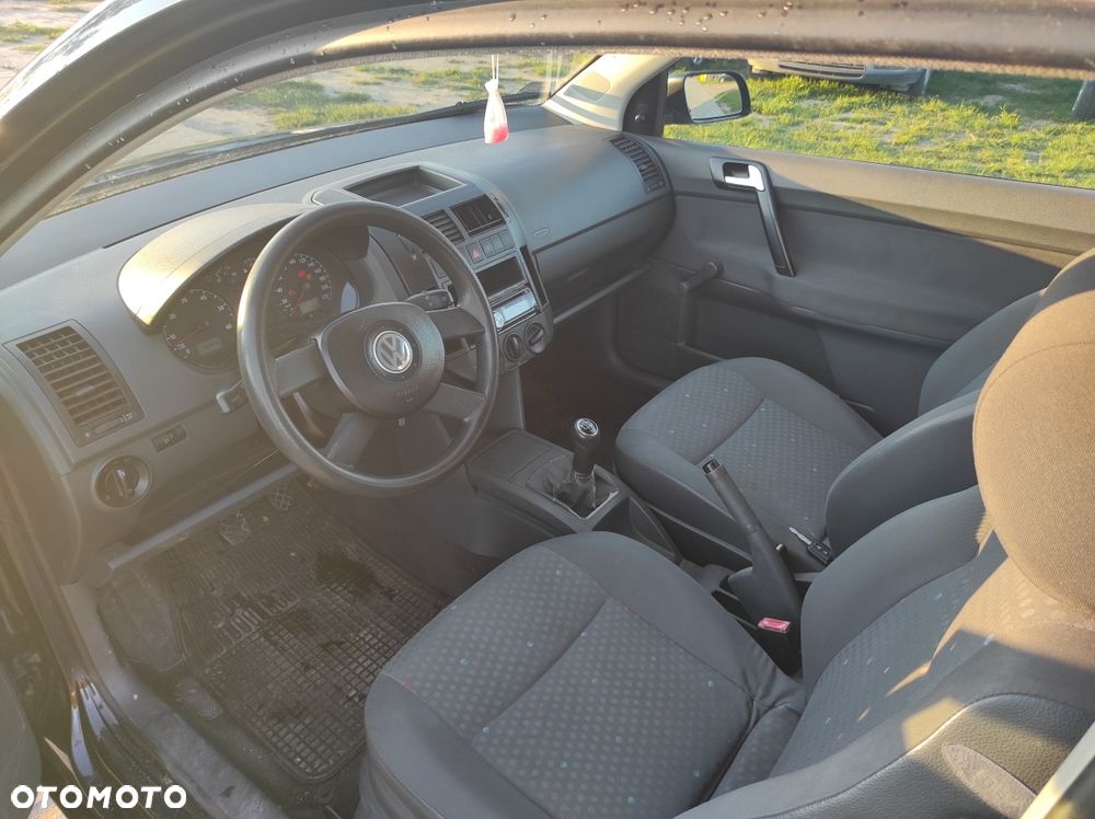 Volkswagen Polo - 8