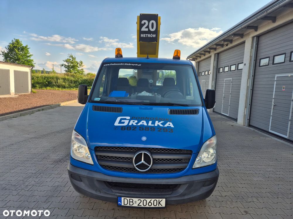 Mercedes-Benz Sprinter - 6