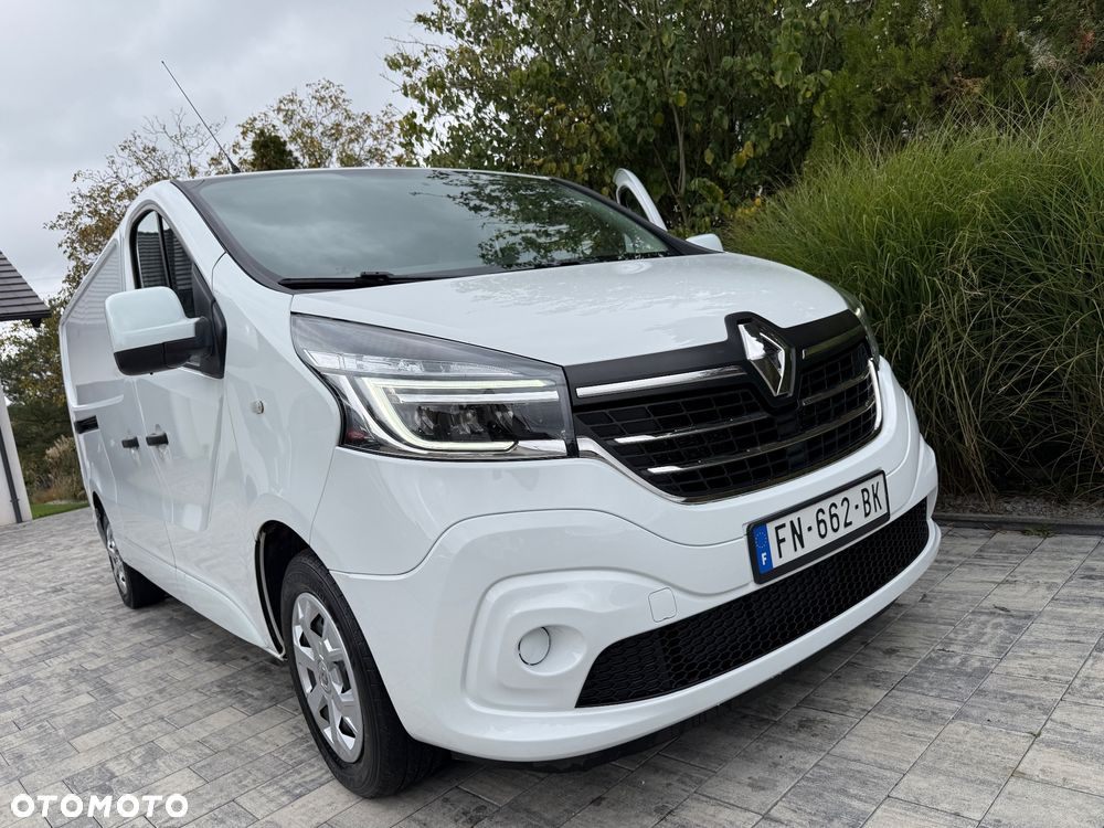 Renault trafić - 3