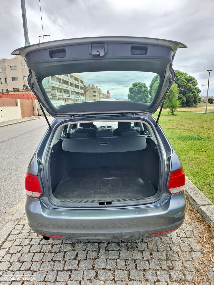 VW Golf Variant 1.6 TDi Confortline - 4