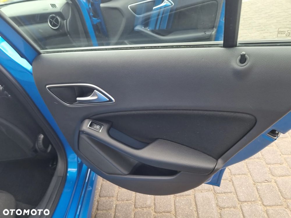 Mercedes-Benz Klasa A 200 (BlueEFFICIENCY) Style - 22