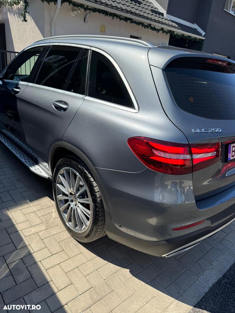 Mercedes-Benz GLC - 2