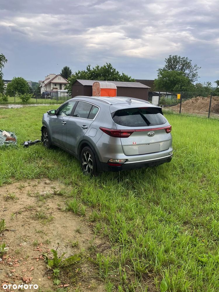 Kia Sportage 1.6 GDI L 2WD - 6
