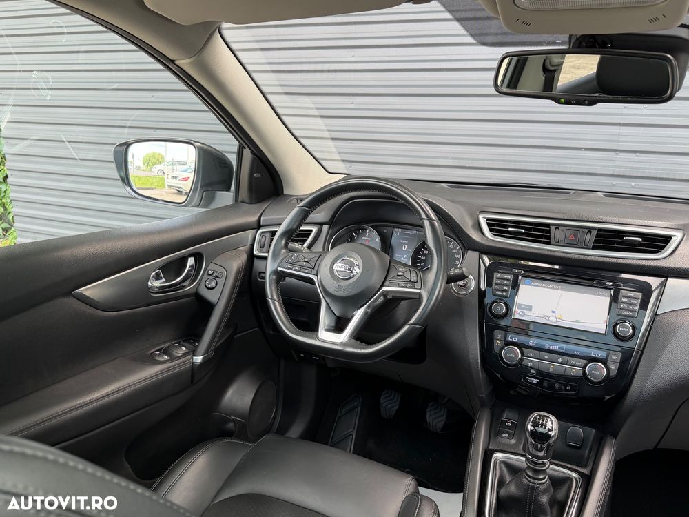 Nissan Qashqai 1.6 DCI TEKNA+ - 9