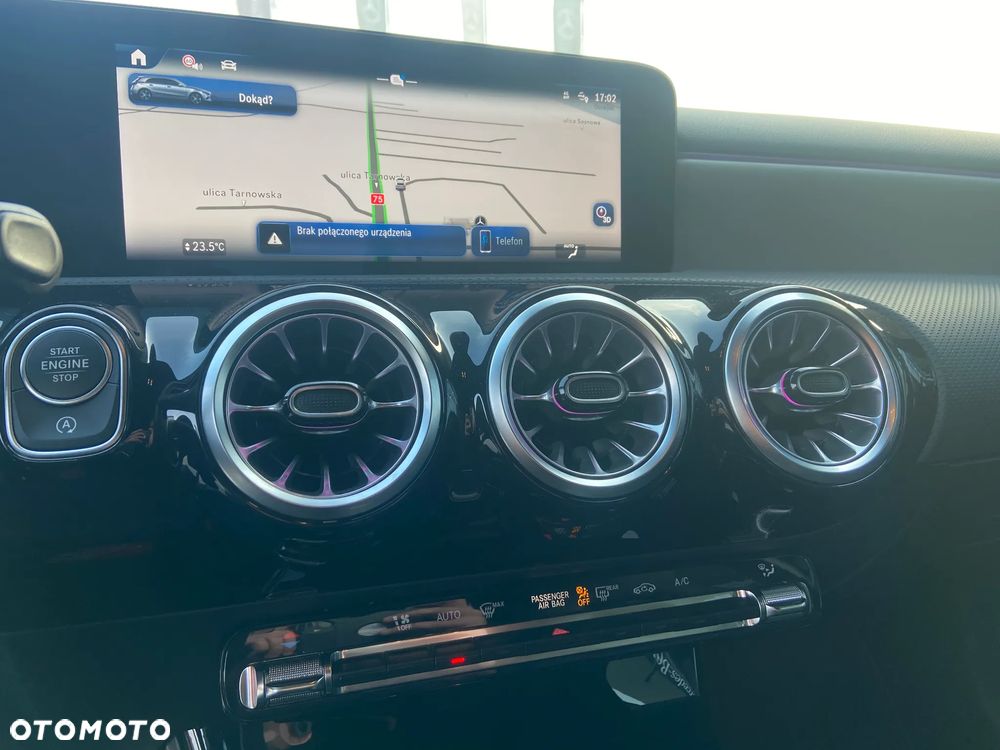 Mercedes-Benz Klasa A 200 AMG Line 7G-DCT - 13