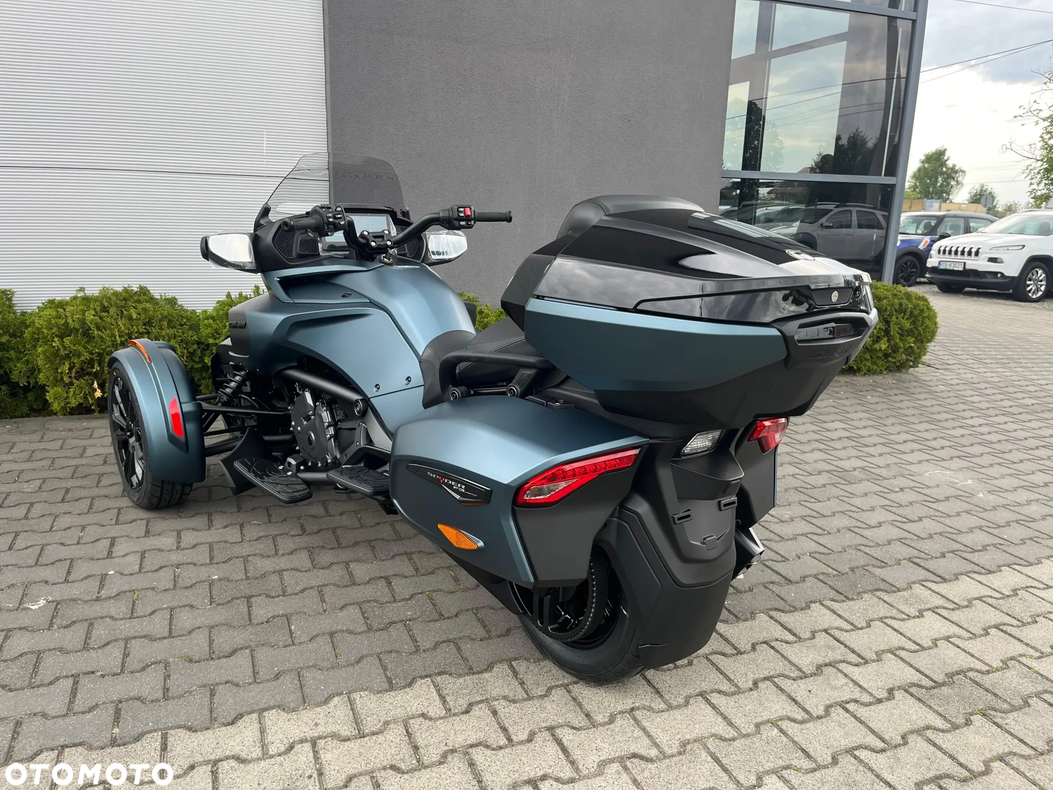 Can-Am Spyder - 6