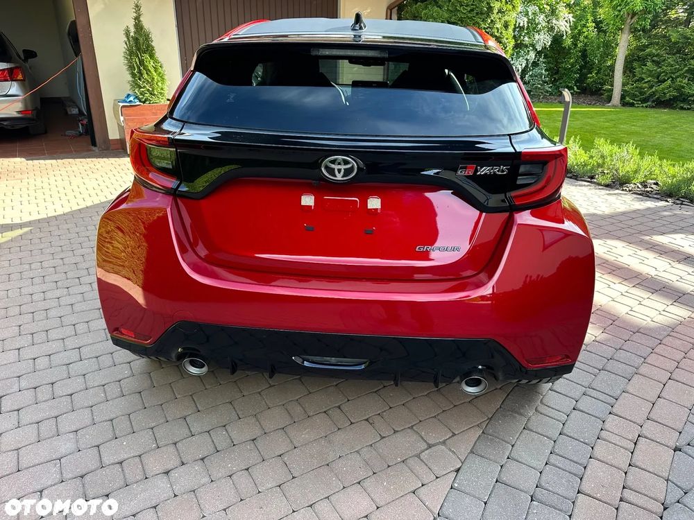 Toyota GR Yaris 1.6 Dynamic - 12