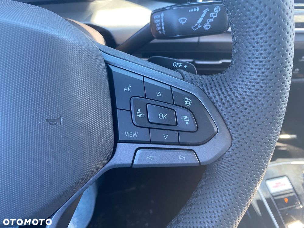 Volkswagen Golf - 19