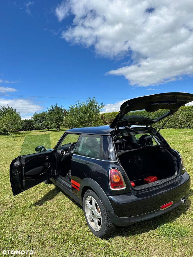 MINI Cooper Standard - 5