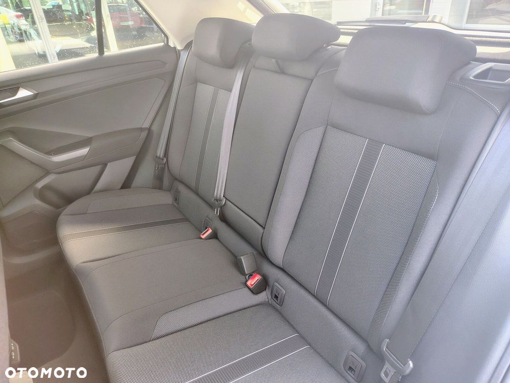 Volkswagen T-Roc - 20