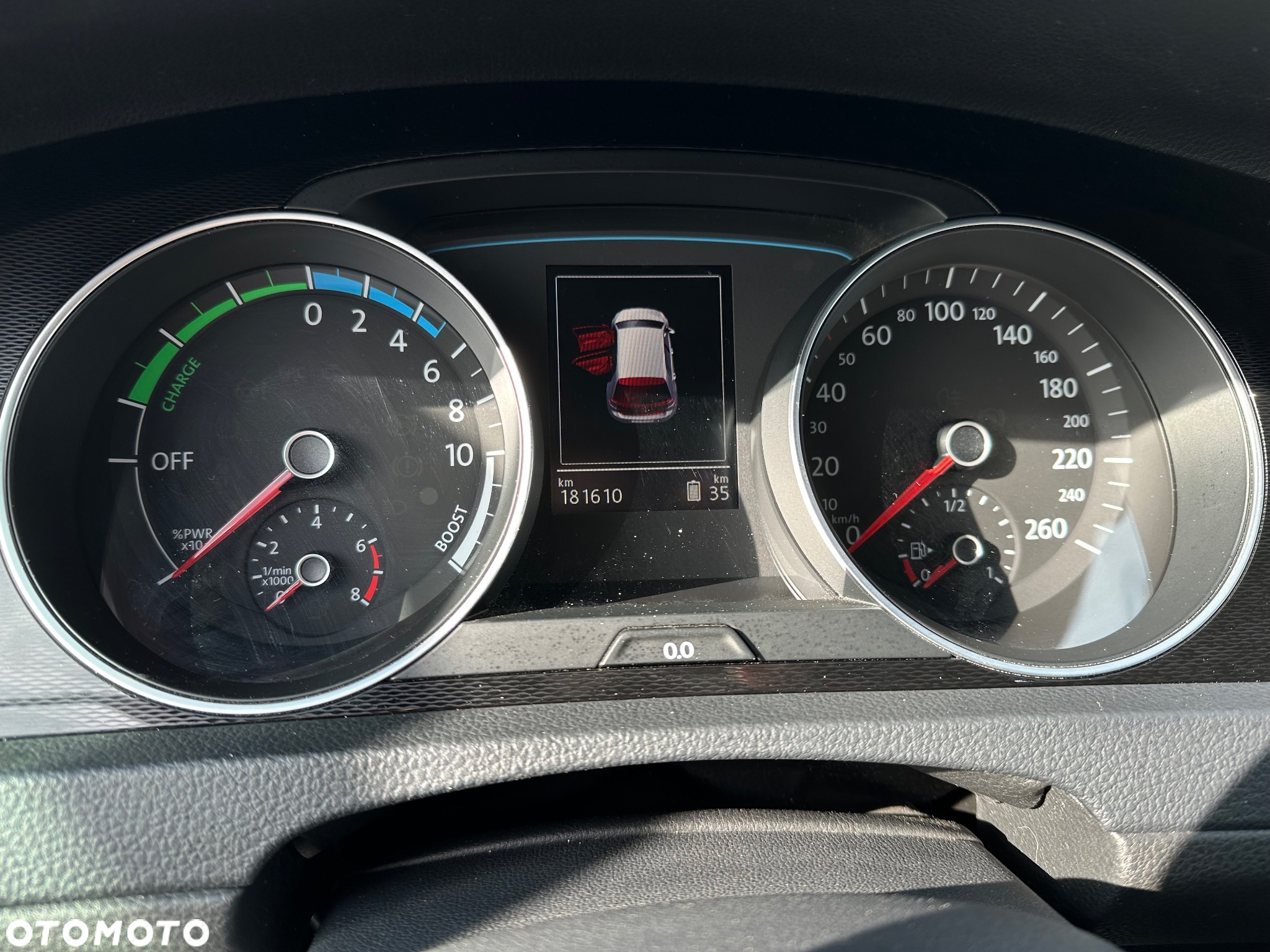 Volkswagen Golf - 5