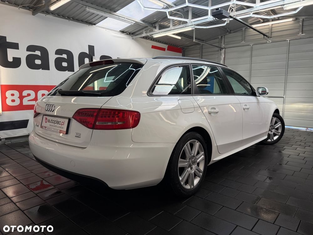 Audi A4 Avant 2.0 TDI DPF Quattro - 14