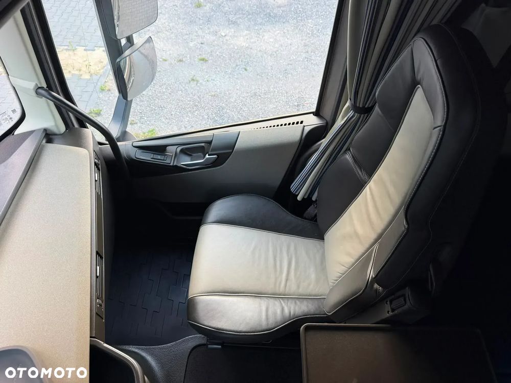 Volvo FH/540/EURO6/FULL LED/SKÓRY/22.9L/100km/METALIK /ON1100 L/SPROWADZONY - 29