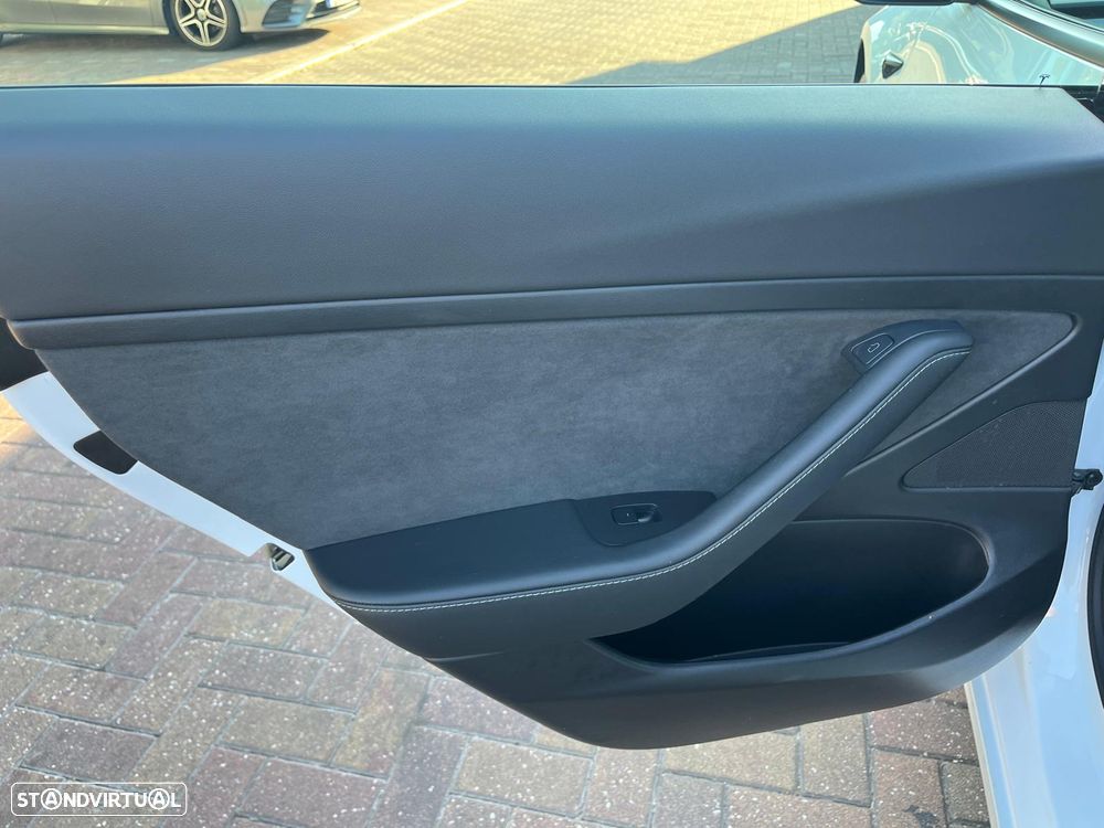 Tesla Model 3 Standard RWD Plus - 14