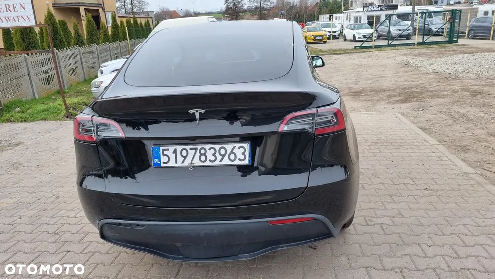 Tesla Model Y RWD - 9
