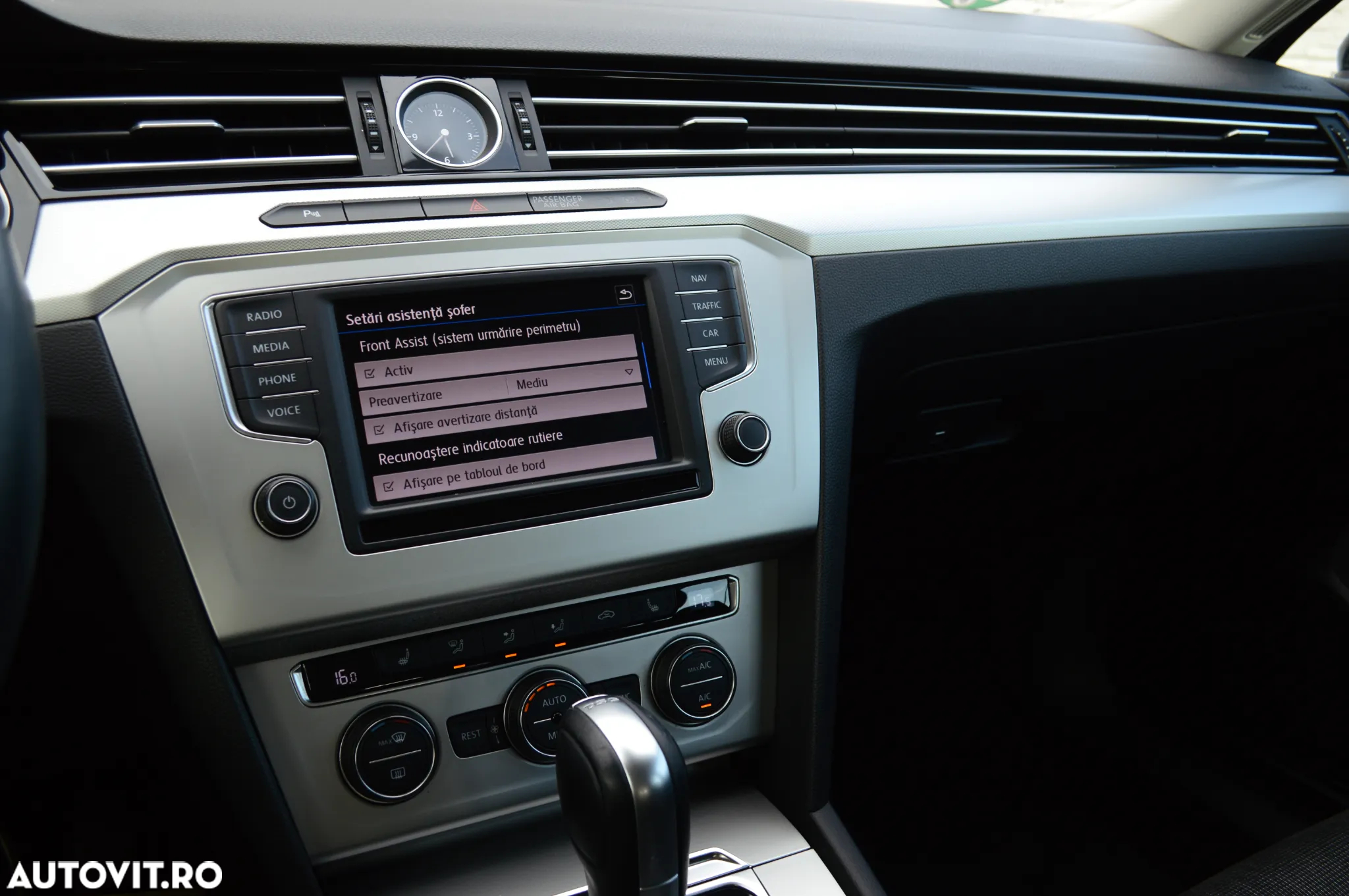 Volkswagen Passat Variant 2.0 TDI DSG Comfortline - 27