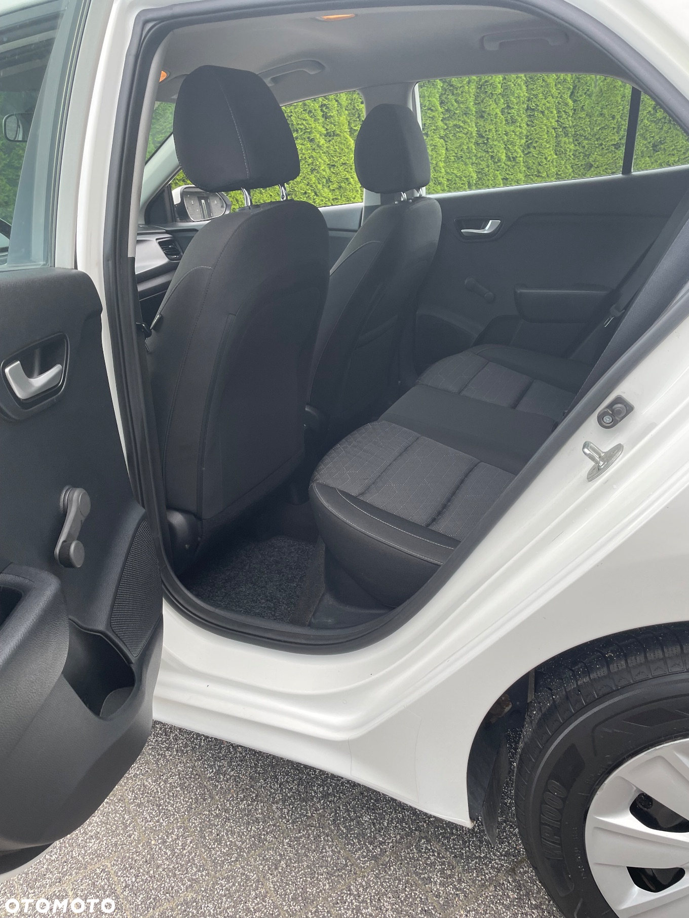 Kia Rio 1.2 Business Line - 25
