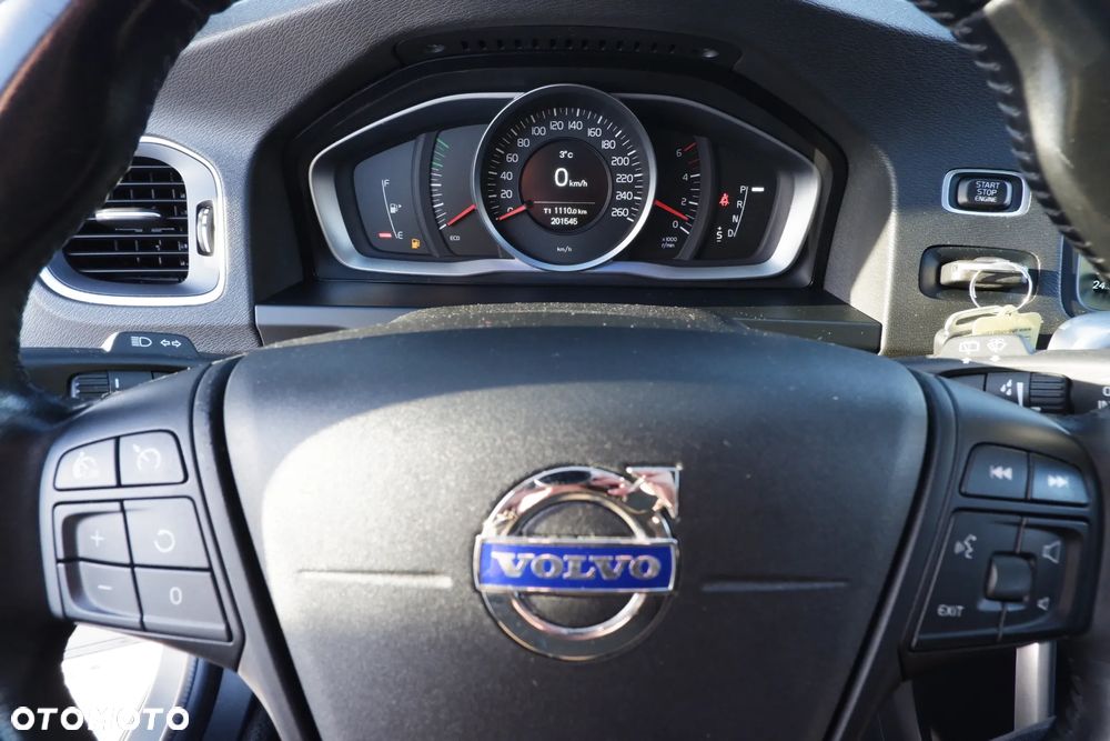 Volvo V60 D3 Geartronic Kinetic - 19