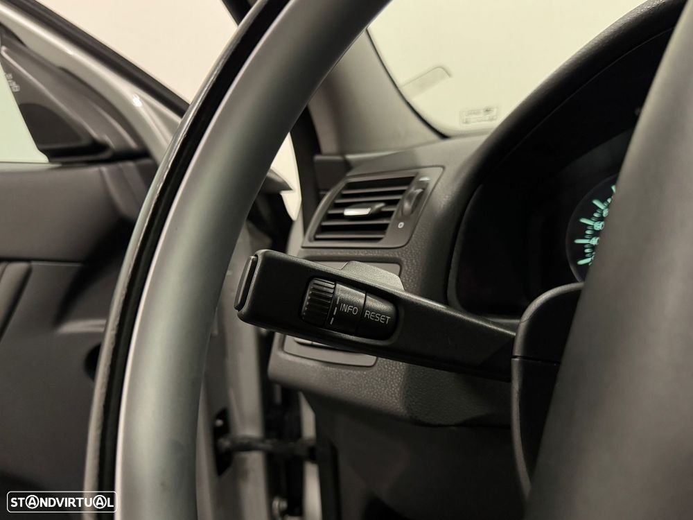 Volvo V50 1.6 D Drive R-Design Start/Stop - 41