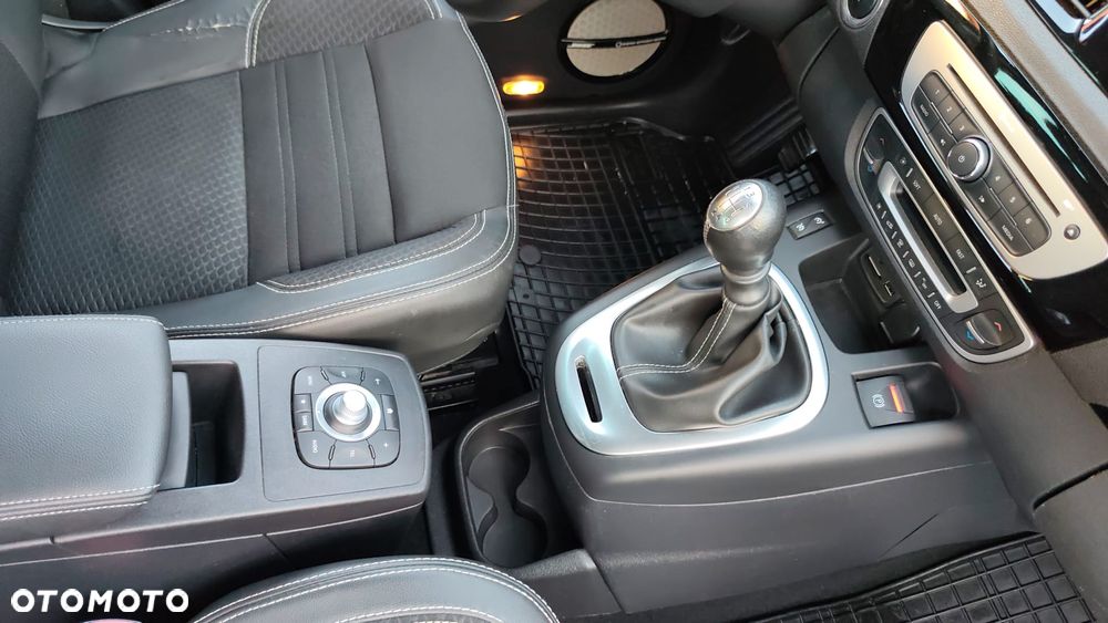 Renault Scenic 1.2 TCe Energy Bose EU6 - 23