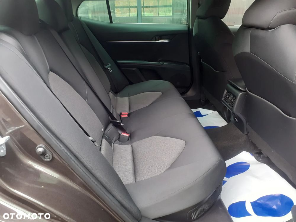 Toyota Camry - 26