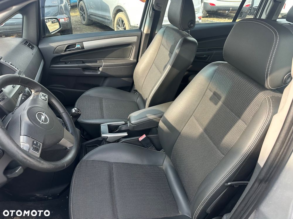Opel Zafira 1.9 CDTI Navi - 6