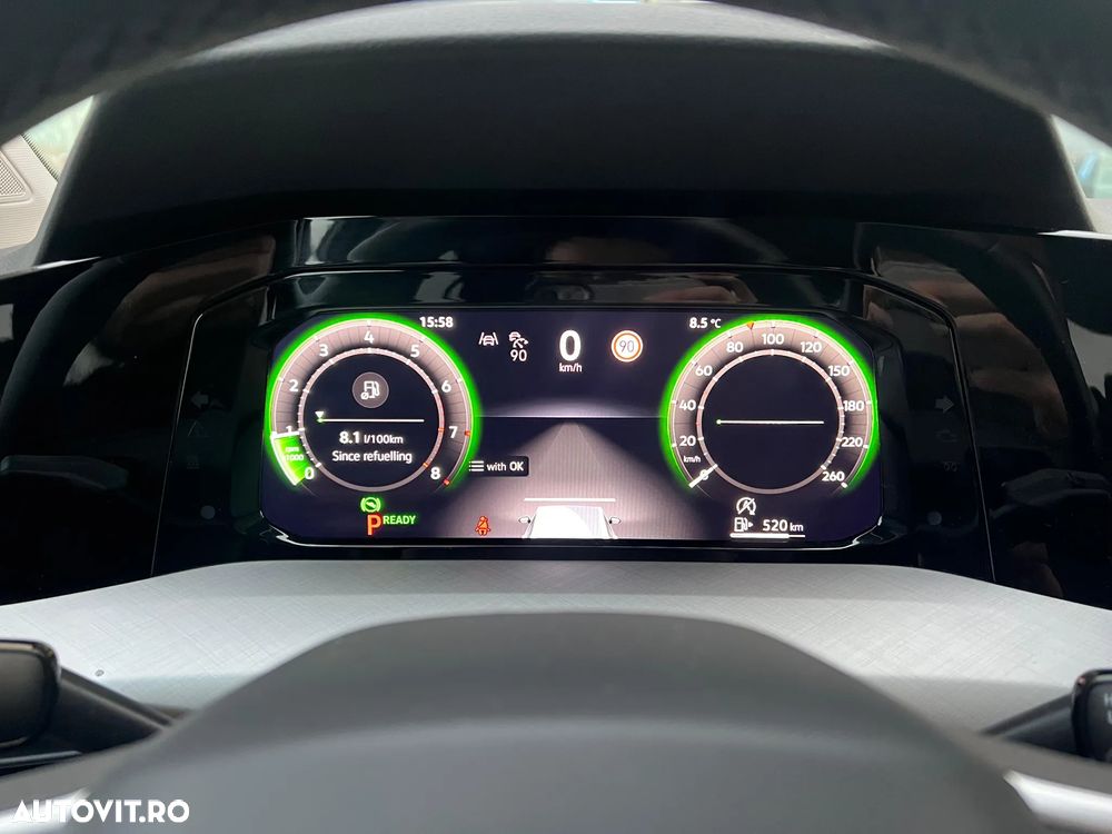 Volkswagen Golf 1.5 eTSI DSG MHEV Life - 18