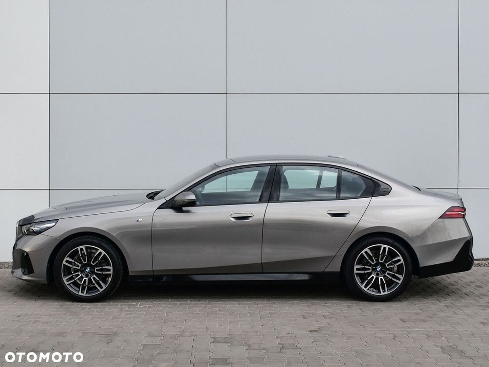 BMW Seria 5 - 12