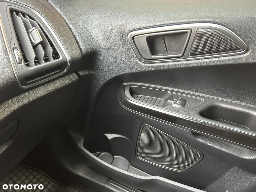 Ford B-MAX 1.0 EcoBoost Titanium - 17