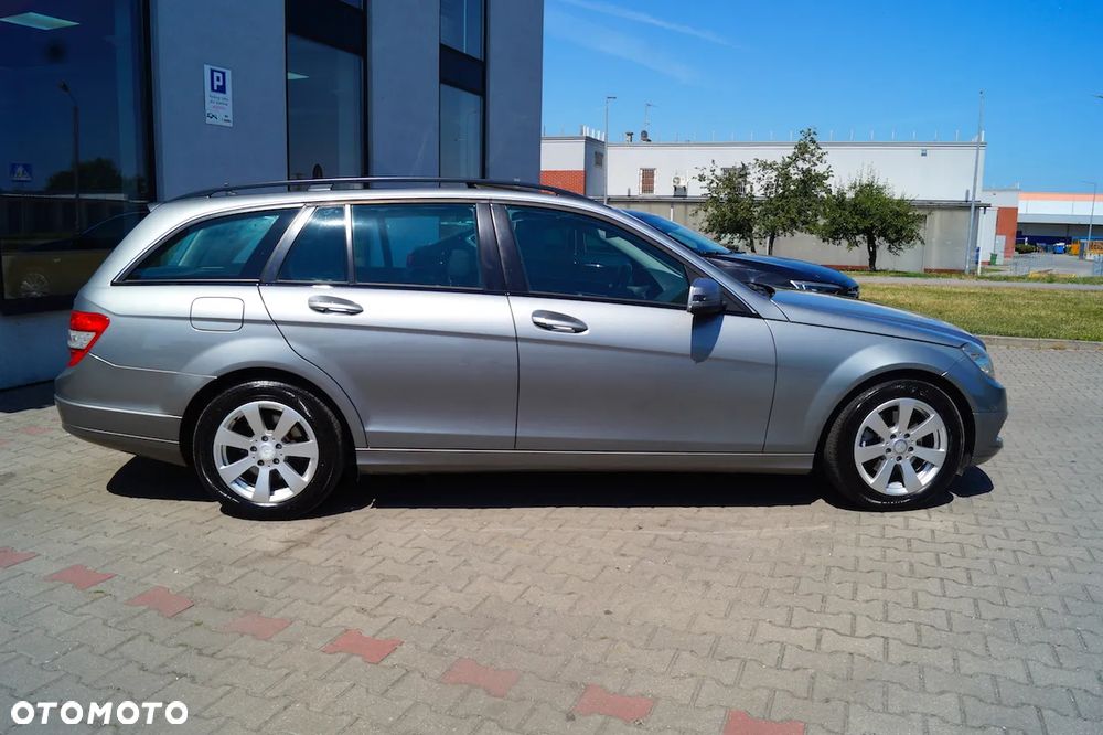Mercedes-Benz Klasa C 220 CDI DPF Automatik Avantgarde - 4
