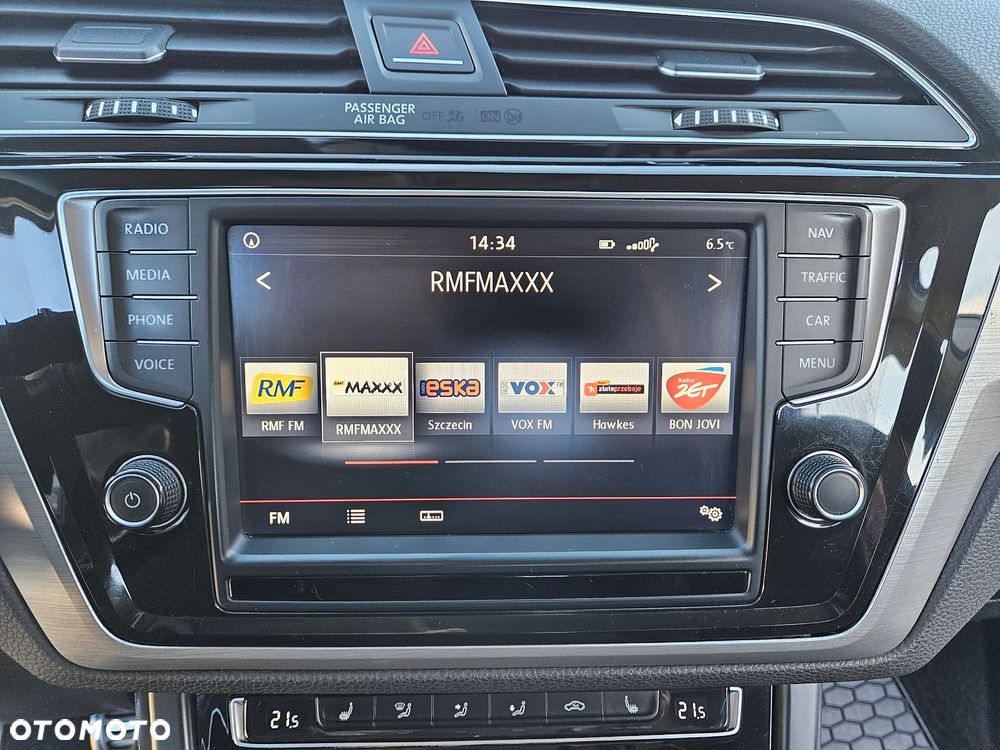 Volkswagen Touran 2.0 TDI SCR (BlueMotion Technology) Highline - 13