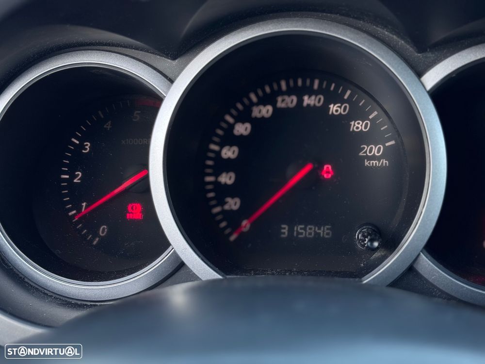 Suzuki Grand Vitara 1.9 DDiS X-Nature - 11