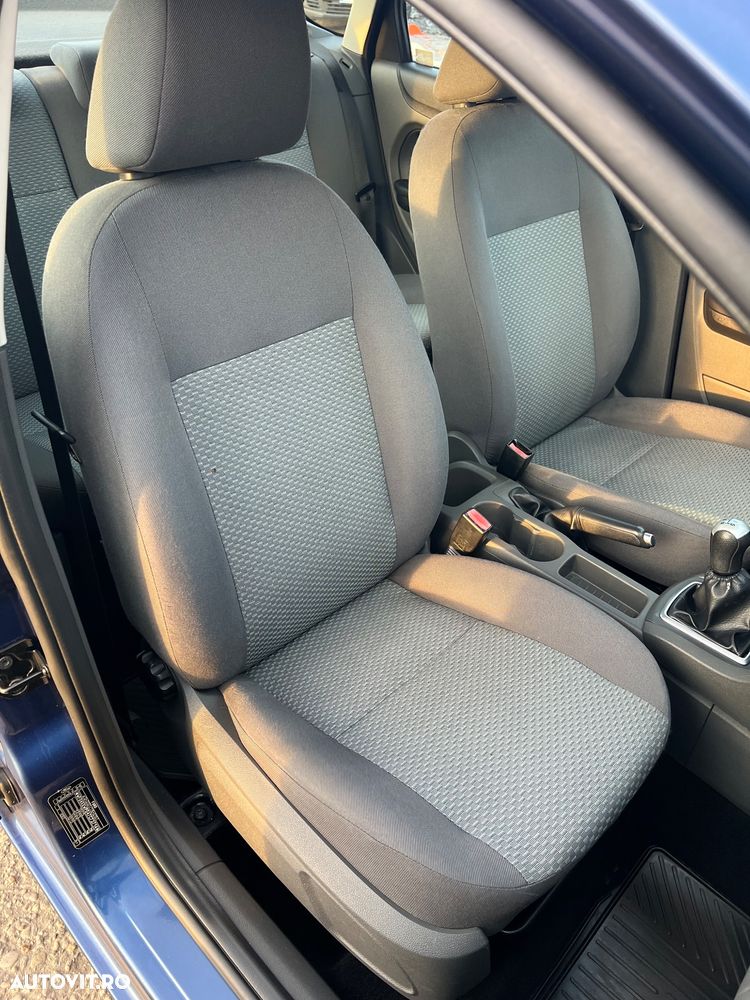 Ford Focus 1.8 TDCi Trend - 18