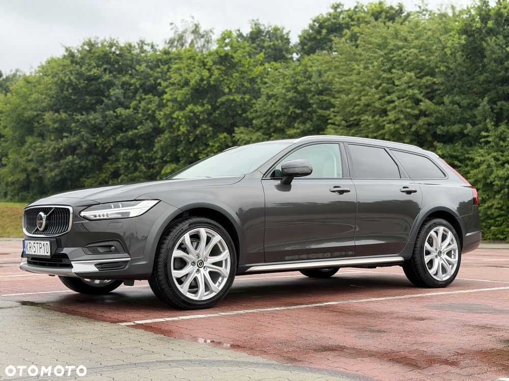 Volvo V90 Cross Country B5 D AWD Pro - 1