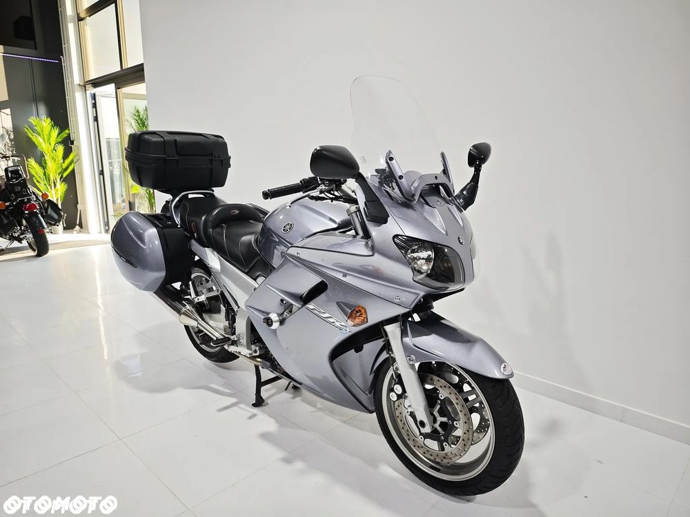 Yamaha FJR - 3