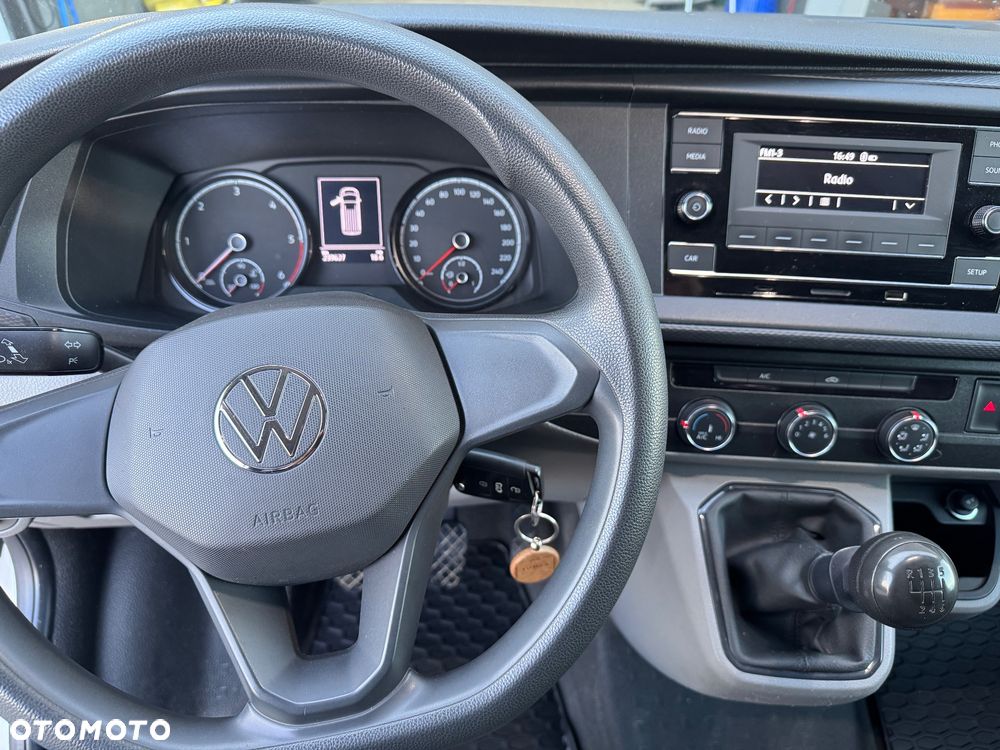 Volkswagen Transporter - 18