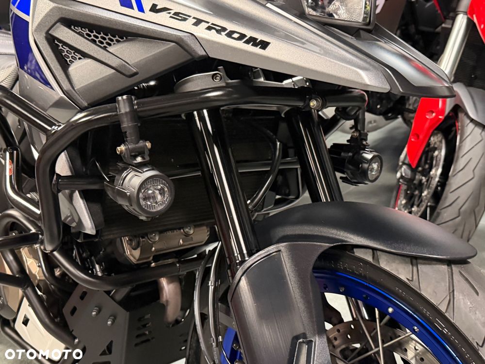 Suzuki V-STROM - 19